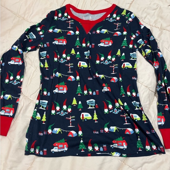 Woman’s small Wondershop Red and Green Holiday Christmas Pajamas - Picture 2 of 10